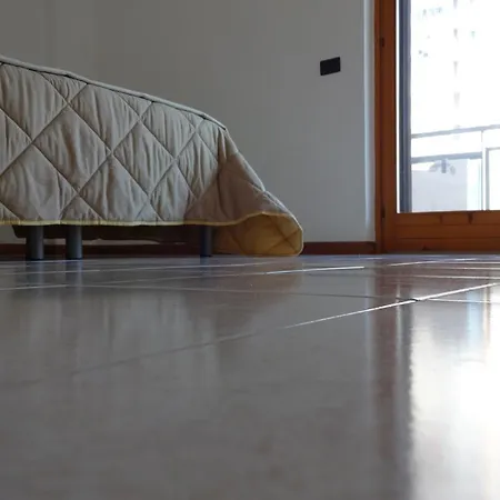 Interno 9