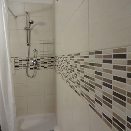 Interno 9 * Tarente