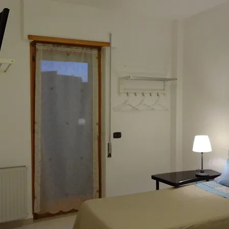 Interno 9
